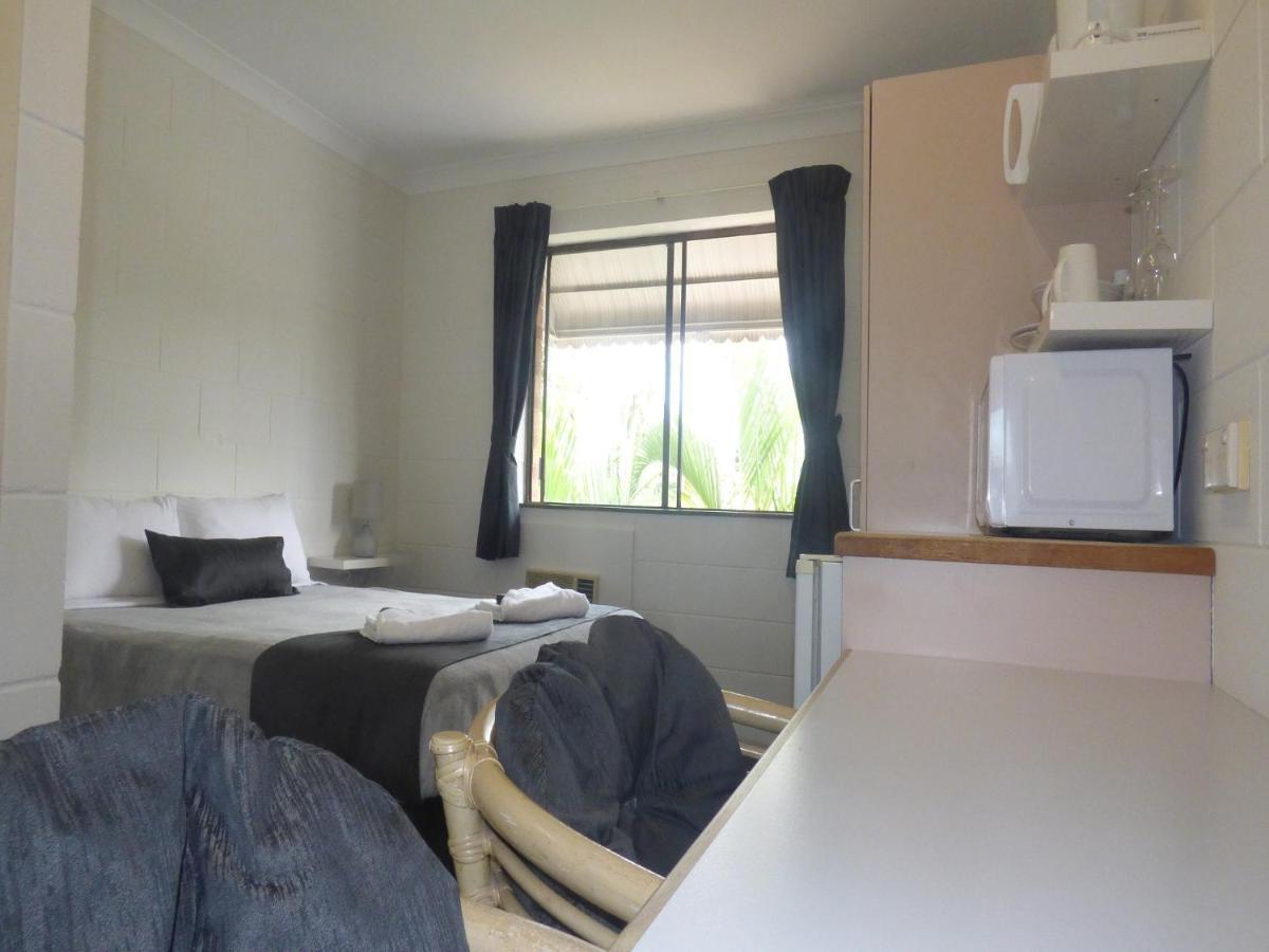 Banjo Paterson Motor Inn Townsville Buitenkant foto