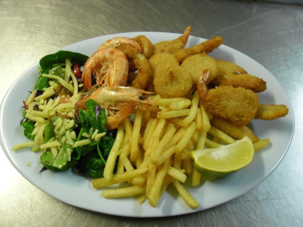 Banjo Paterson Motor Inn Townsville Buitenkant foto