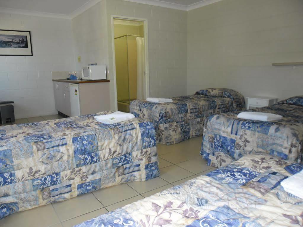 Banjo Paterson Motor Inn Townsville Buitenkant foto