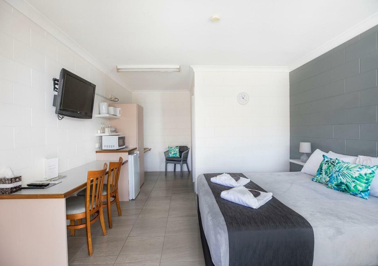 Banjo Paterson Motor Inn Townsville Buitenkant foto