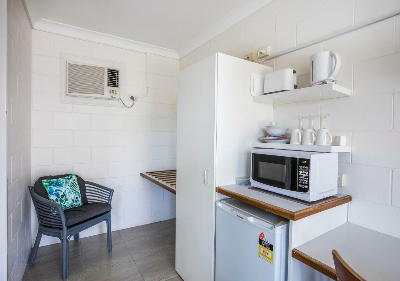Banjo Paterson Motor Inn Townsville Buitenkant foto