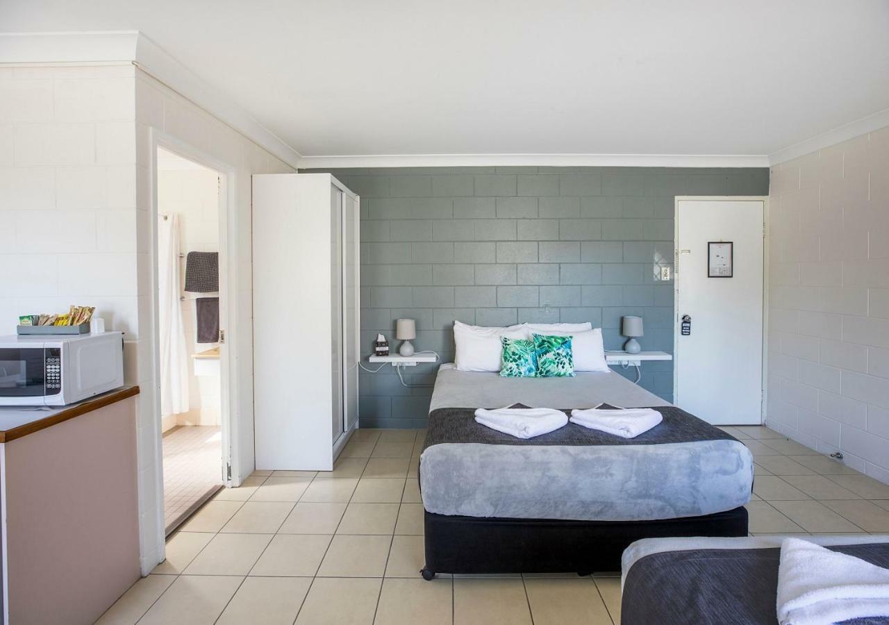 Banjo Paterson Motor Inn Townsville Buitenkant foto