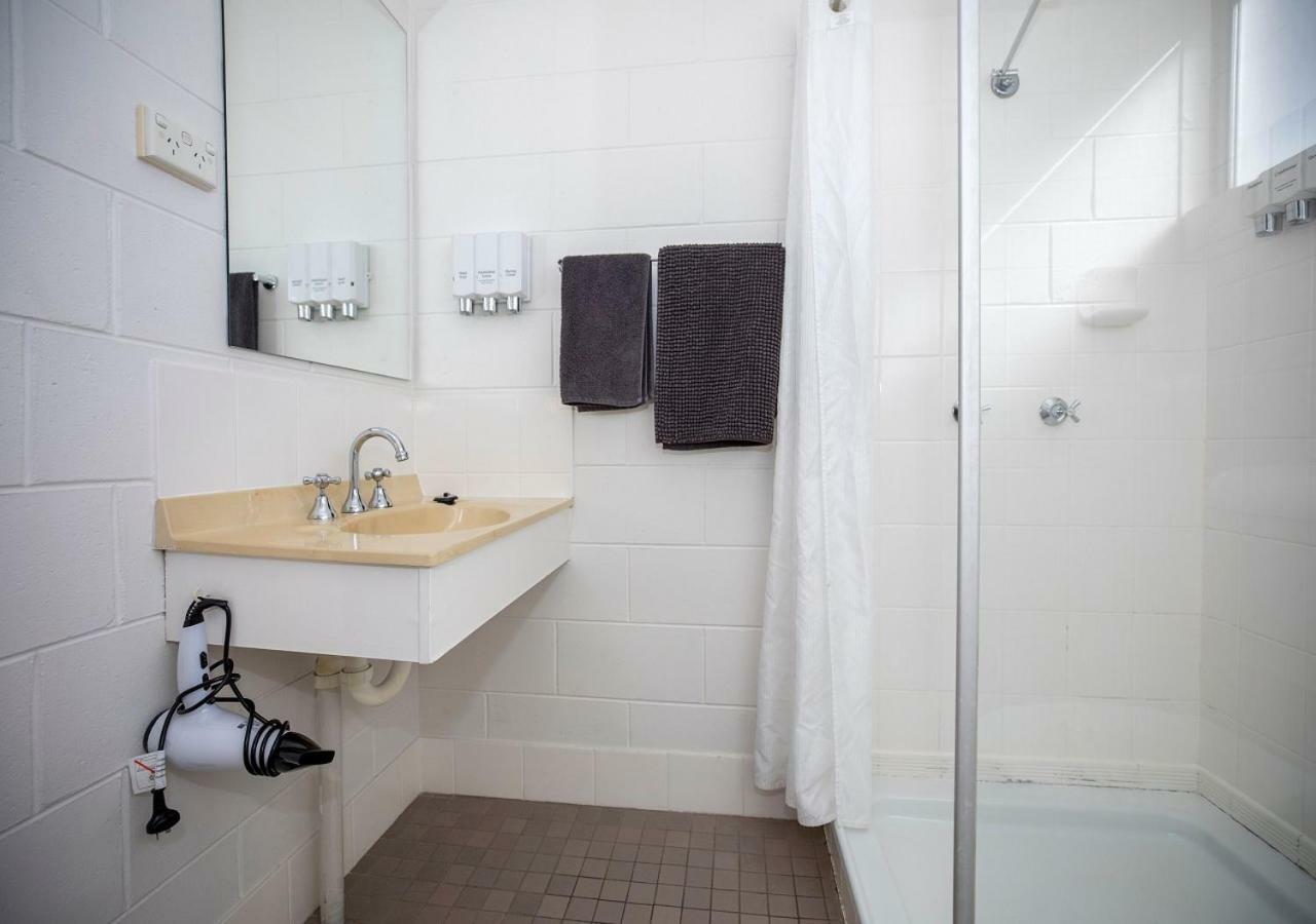 Banjo Paterson Motor Inn Townsville Buitenkant foto