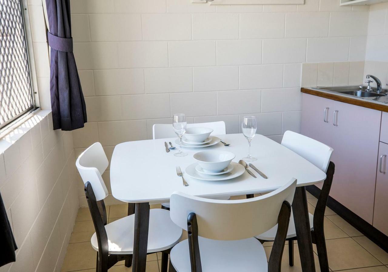 Banjo Paterson Motor Inn Townsville Buitenkant foto